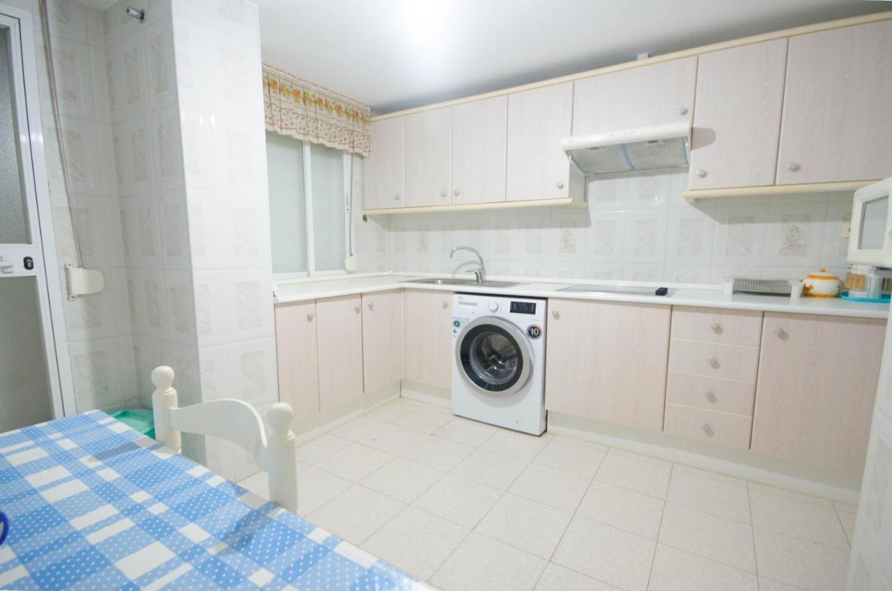 Aparment Neptuno- Located On The Promenade A Few Metres From The Beach. Estepona Exterior foto