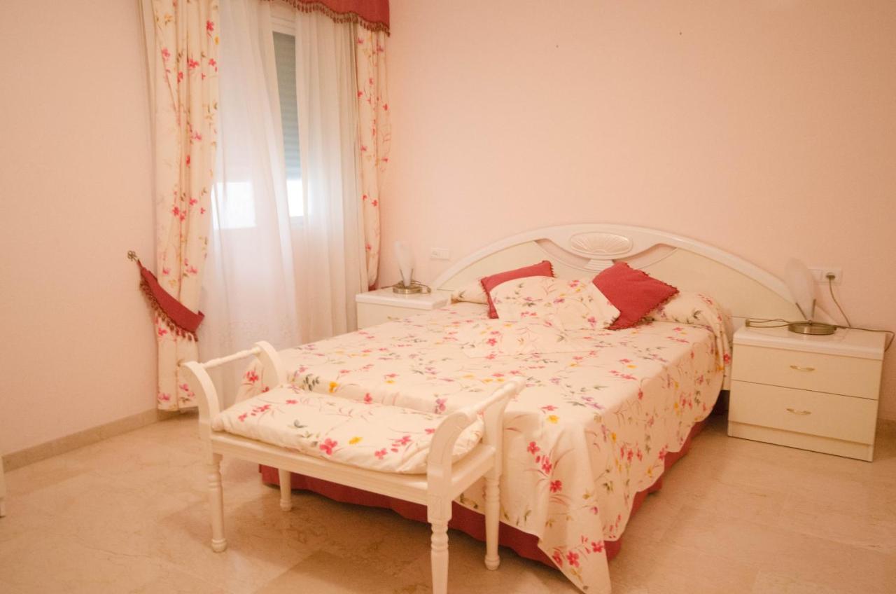 Aparment Neptuno- Located On The Promenade A Few Metres From The Beach. Estepona Exterior foto