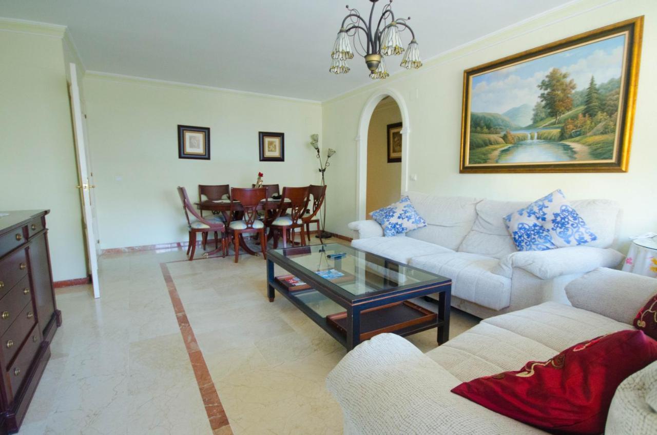 Aparment Neptuno- Located On The Promenade A Few Metres From The Beach. Estepona Exterior foto